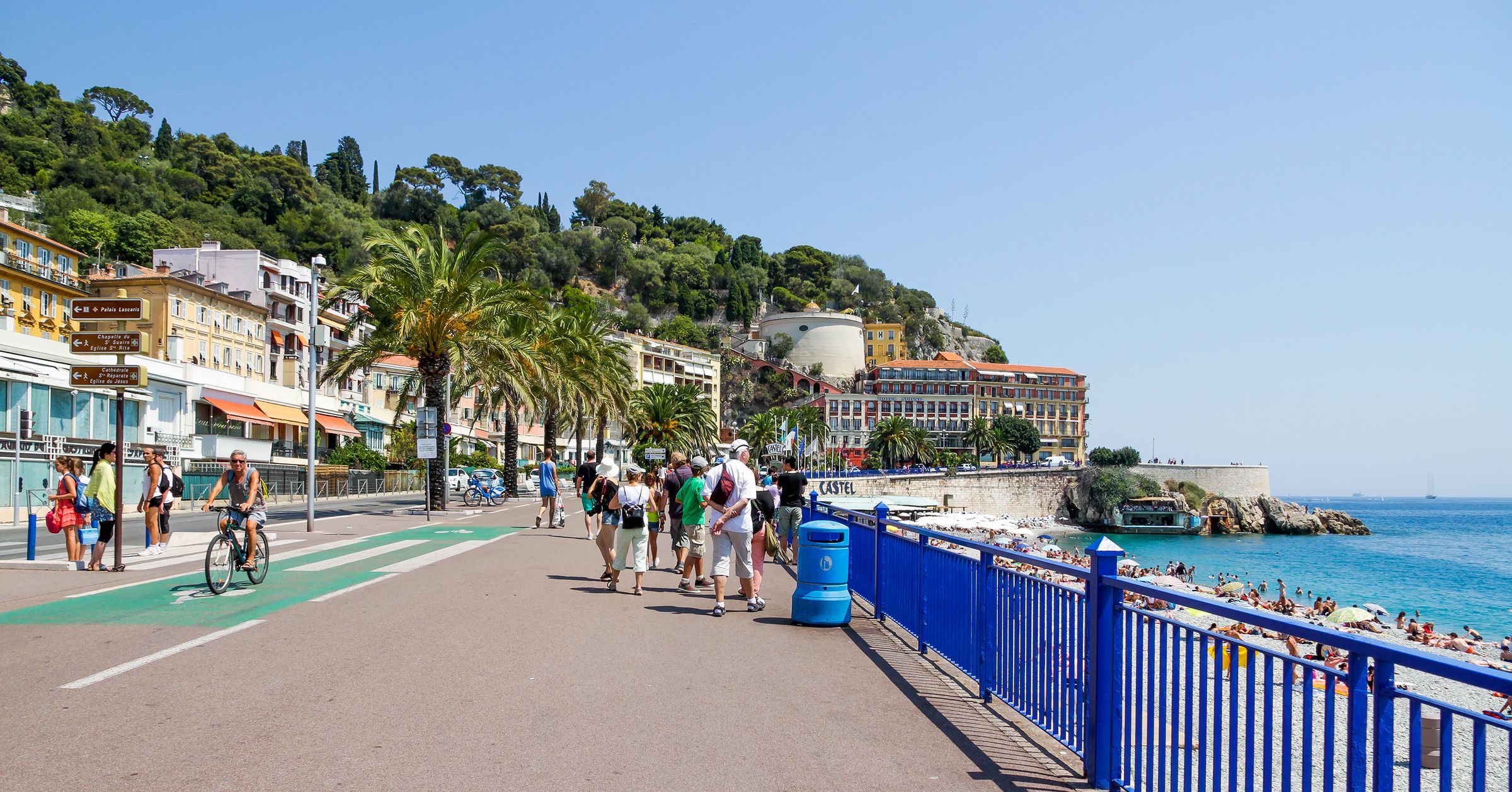 Promenade des Anglais, Nice coastline and Colline du Château